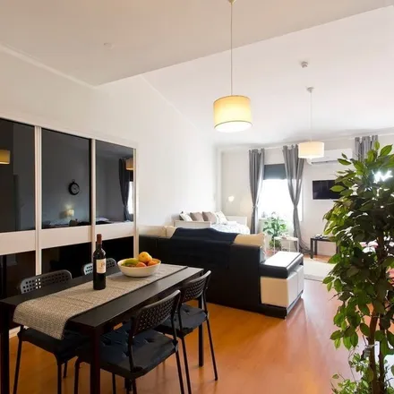 Rent this 1 bed apartment on Topatudo Reparações in Rua dos Mártires da Liberdade, 4050-363 Porto