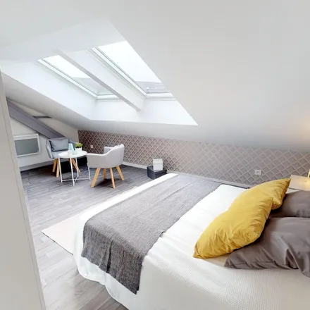 Rent this 3 bed room on 14 bis rue de Wazemmes