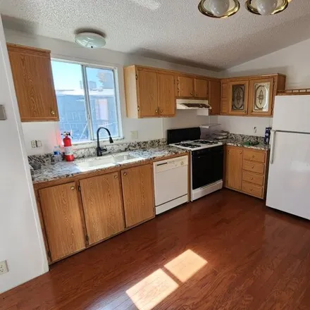 Image 6 - 3263 Eastcrest Road, West Valley City, UT 84120, USA - Apartment for sale