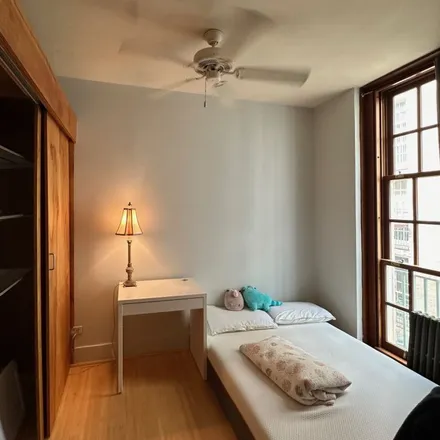 Rent this 1 bed apartment on 517 East 77th Street in New York, NY 10075
