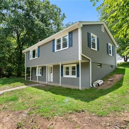 Buy this 3 bed house on 116 Oxoboxo Cross Road in Montville, CT 06353