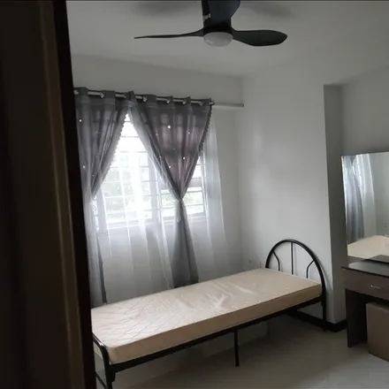 Rent this 1 bed room on 574B Woodlands Drive 16 in Singapore 732574, Singapore