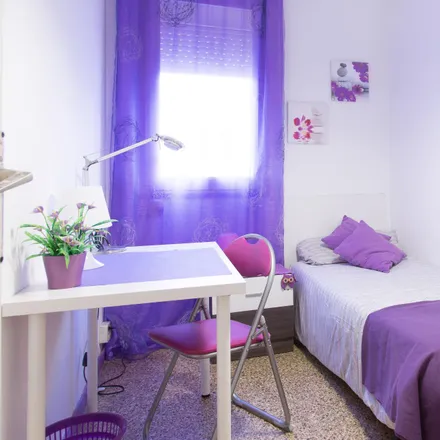 Rent this 5 bed room on Carrer de Torroella de Montgrí in 25, 08027 Barcelona