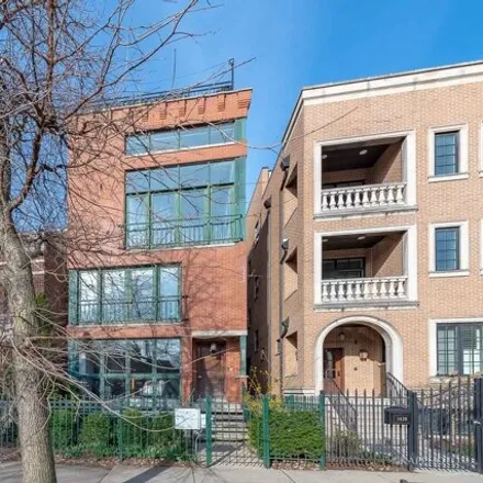 Buy this 2 bed condo on 1426 N Cleveland Ave Apt 2 in Chicago, Illinois