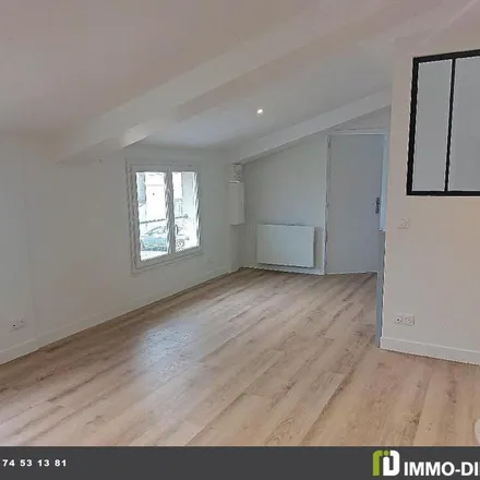 Image 6 - 3 Rue de Comet, 33450 Saint-Loubès, France - Apartment for rent