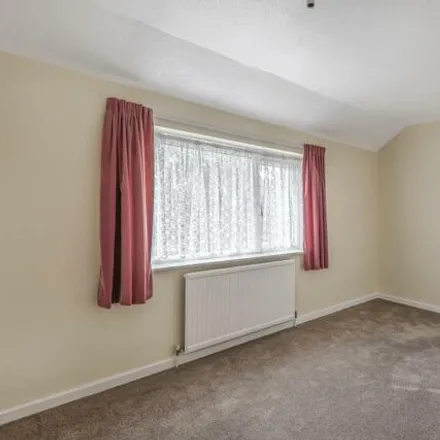 Image 2 - 23 Coventon Road, Aylesbury, HP19 9NB, United Kingdom - Townhouse for rent