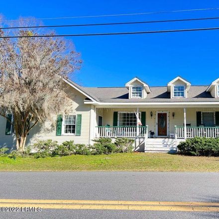 Rent this 3 bed house on 404 West Palmetto Avenue in Varnville, Hampton County