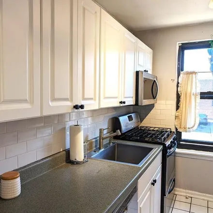 Rent this 1 bed apartment on 206 Richbell Road in Village of Mamaroneck, NY 10543