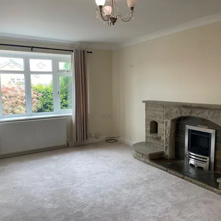 Rent this 2 bed apartment on Woodhall Drive in Batley, WF17 7TE