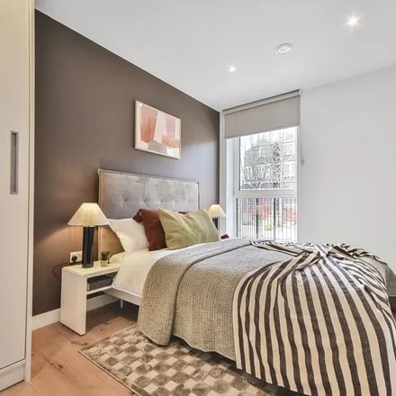 Rent this 1 bed apartment on Evelyn Street / Grinstead Road in Evelyn Street, London