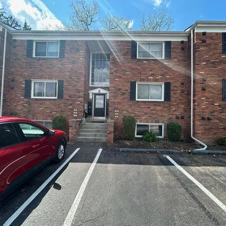 Rent this 1 bed apartment on Grand River / Brookdale Condos (EB) in Grand River Avenue, Farmington