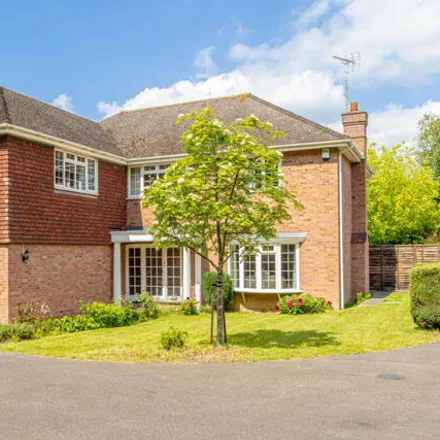 Buy this 5 bed house on Norsey Road in Billericay, CM11 1BZ