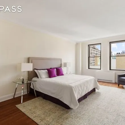 Image 6 - 33 70th Street, New York, NY 11209, USA - Apartment for sale
