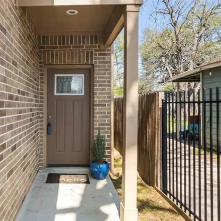 Image 2 - 4563 Dixie Drive, Foster Place, Houston, TX 77021, USA - House for sale