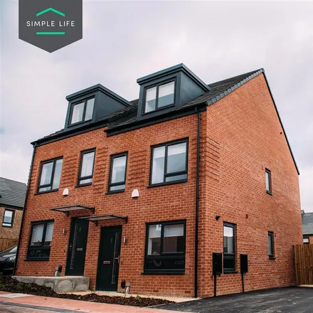 Rent this 3 bed duplex on Tickhill Drive in Sheffield, S2 1BX