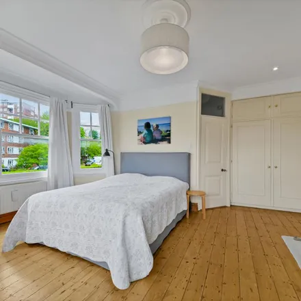 Rent this 5 bed apartment on 367 Wimbledon Park Road in London, SW19 6NS