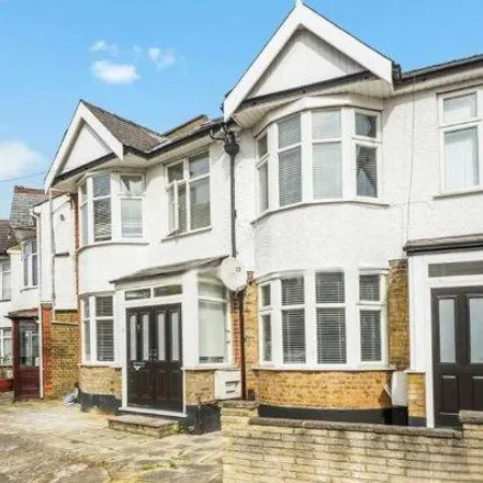 Rent this 2 bed house on Finchley Progressive Synagogue in Hutton Grove, London