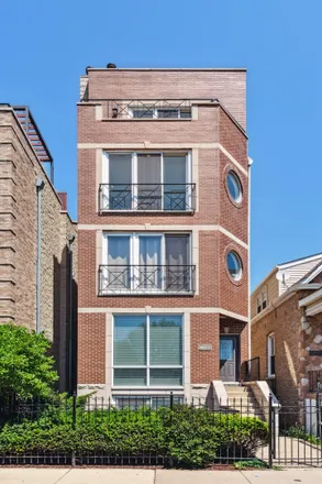Buy this 3 bed duplex on 1640 West Diversey Parkway in Chicago, IL 60657