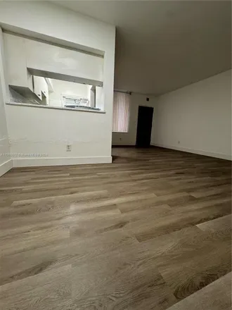 Image 7 - 980 Northeast 169th Street - Apartment for rent