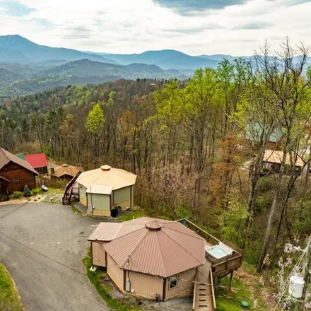 Buy this 2 bed house on 799 Valley Road in Glade, Gatlinburg
