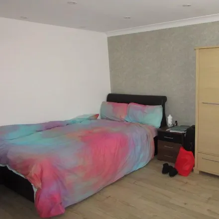 Rent this 1 bed room on Dovedale in Stevenage, SG2 9EP