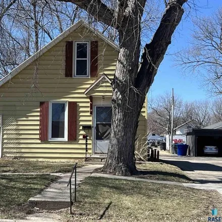 Buy this 3 bed house on 435 North Oakley Street in Luverne, MN 56156