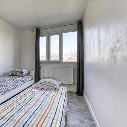 Image 5 - 93000 Bobigny, France - Apartment for rent