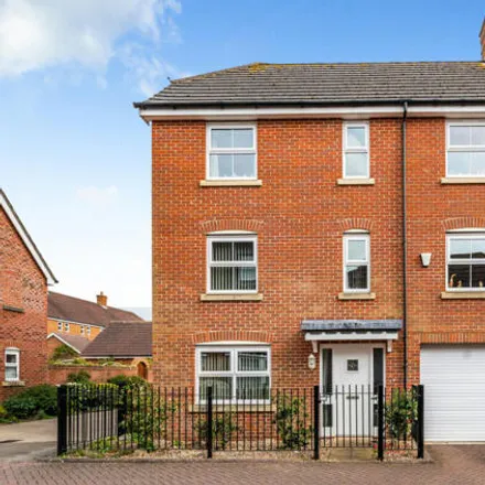 Buy this 4 bed townhouse on 83 Withy Close in Romsey, SO51 7SA