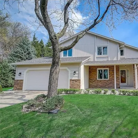 Buy this 3 bed house on 1536 Briarknoll Cir in Arden Hills, MN 55112