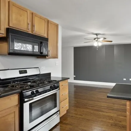 Image 5 - 1631 West Jonquil Terrace, Chicago, IL 60626, USA - Apartment for rent