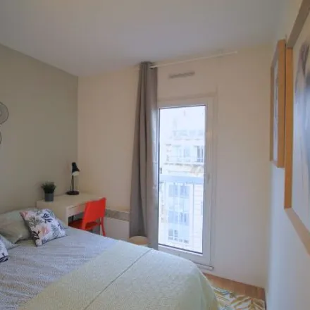 Rent this 1 bed room on 158;156;154 Rue Victor Hugo in 92300 Levallois-Perret, France