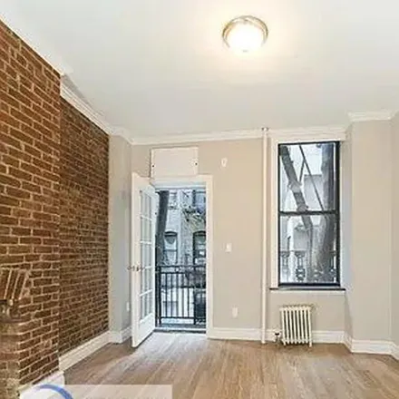 Image 1 - Citizens Bank, 143 East 9th Street, New York, NY 10003, USA - Apartment for rent
