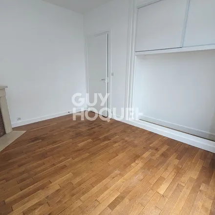 Image 7 - 100 Rue Nationale, 37000 Tours, France - Apartment for rent