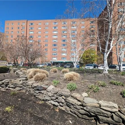 Buy this 1 bed condo on Shoreham Apartments in Edgewater Drive, Lakewood
