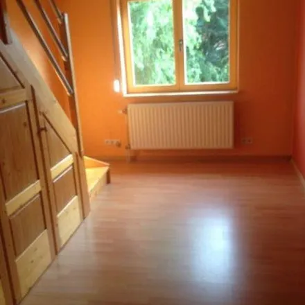 Rent this 5 bed apartment on Zonnedauwstraat 9 in 9052 Ghent, Belgium