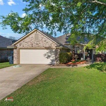 Buy this 4 bed house on 2267 Stockwell Road in Brookhaven Estates, Bossier City