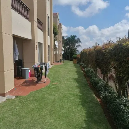 Rent this 2 bed apartment on Christiaan de Wet Road in Kloofendal, Roodepoort