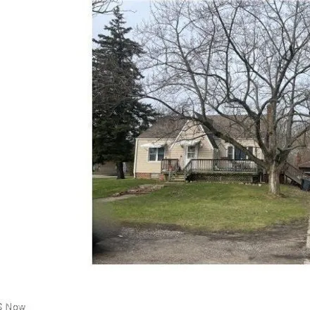 Buy this 2 bed house on 7086 Pearl Road in Middleburg Heights, OH 44130