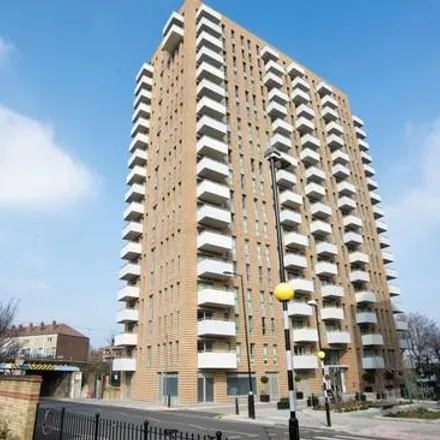 Image 4 - Ivy Point, 5 Hannaford Walk, London, E3 3SU, United Kingdom - Apartment for rent