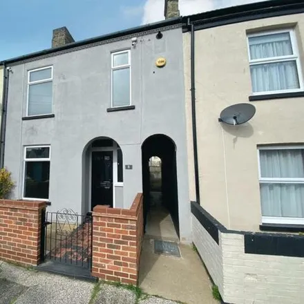 Buy this 3 bed townhouse on Saint Leonard's Road in Lowestoft, NR33 0EJ
