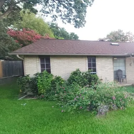 Buy this 3 bed house on 2010 Warwick Drive in Arlington, TX 76015