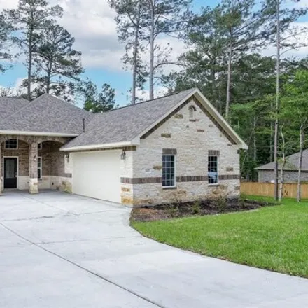 Rent this 3 bed house on 194 Broadmoor Drive in Huntsville, TX 77340