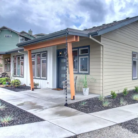 Buy this 2 bed house on 589 Nandina Street in Ashland, OR 97520