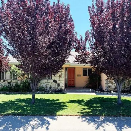 Rent this 3 bed house on Riverview Elementary School in Highland Drive, Rio Vista