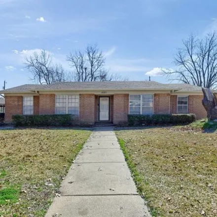 Rent this 4 bed house on 1065 South Idlewild Drive in Sherman, TX 75090