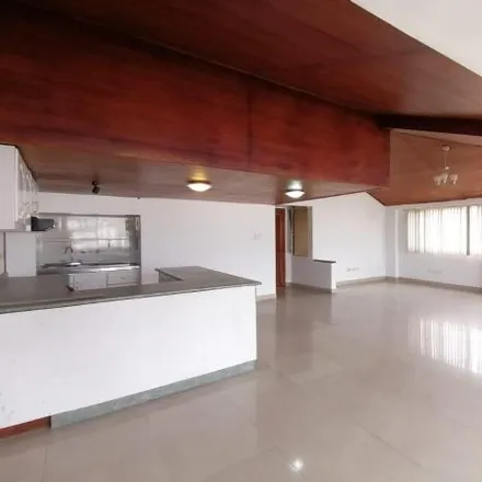 Buy this 3 bed apartment on Skull Bull Tattoo in Avenida de los Shyris, 170501