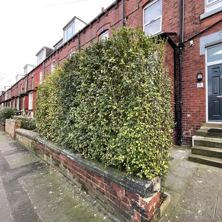 Rent this studio room on Garden Plots - Back Coldcotes Avenue in Back Coldcotes Avenue, Leeds