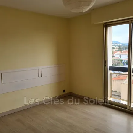 Image 3 - 9 Allée Jean Moulin, 83150 Bandol, France - Apartment for rent