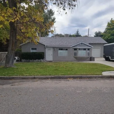 Buy this 2 bed house on 320 East Lubken Avenue in Lone Pine, Inyo County