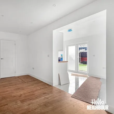 Image 4 - 4 Saxville Road, London, BR5 3AT, United Kingdom - Duplex for rent